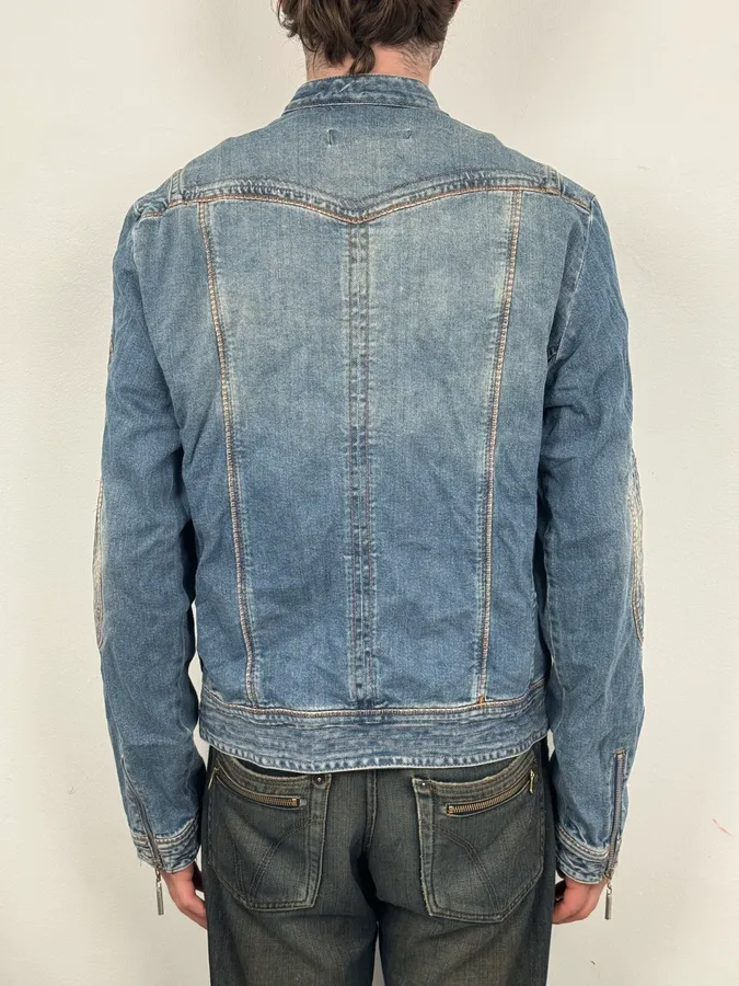 SS2005 Cavalli Blue Contemporary Multi-Pocket Denim Jacket - Image 3