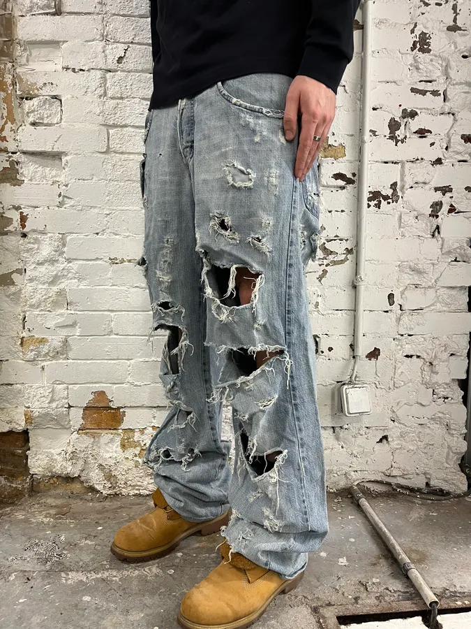SS2005 Dolce & Gabbana Destroyed Blue Denim Jeans - Image 3