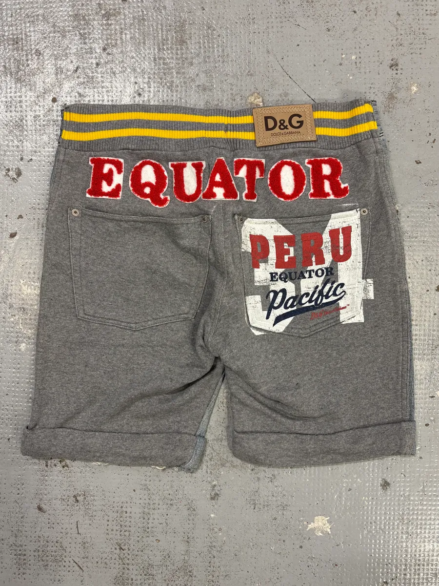 SS2005 Dolce & Gabbana Grey Equator Denim Distressed Shorts - Image 6