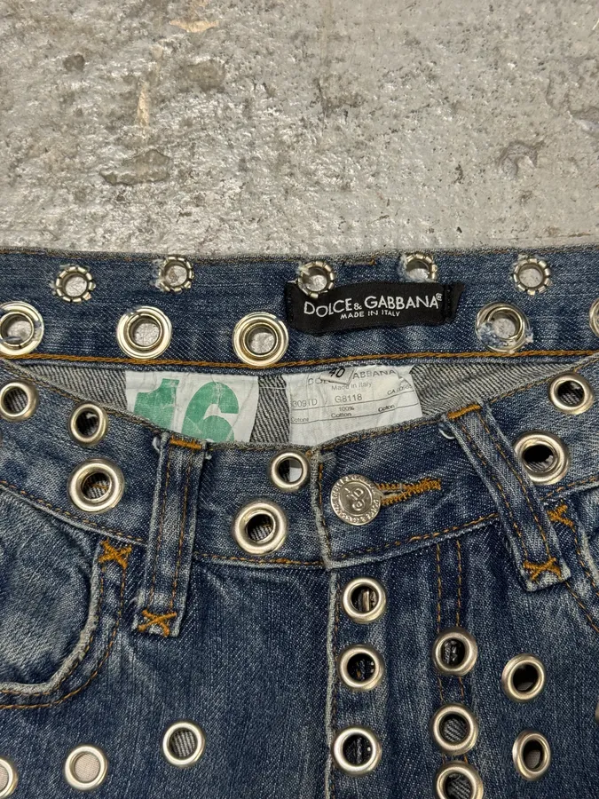 SS2006 Dolce & Gabbana Eyelet Distressed Blue Denim Jeans - Image 7
