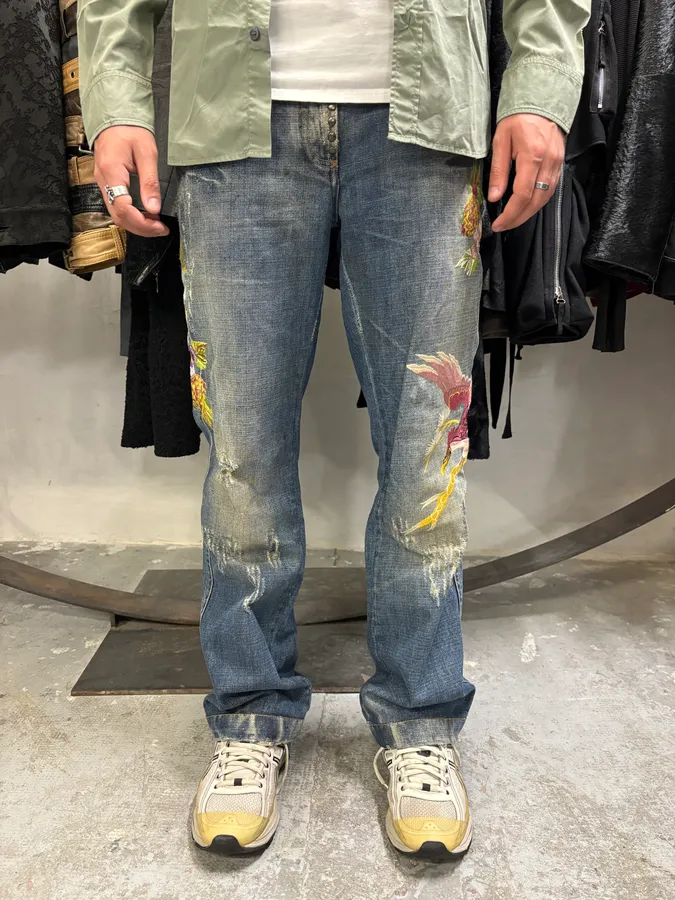 SS2006 Dolce & Gabbana Hawaii Embroidered Blue Denim Jeans - Image 2