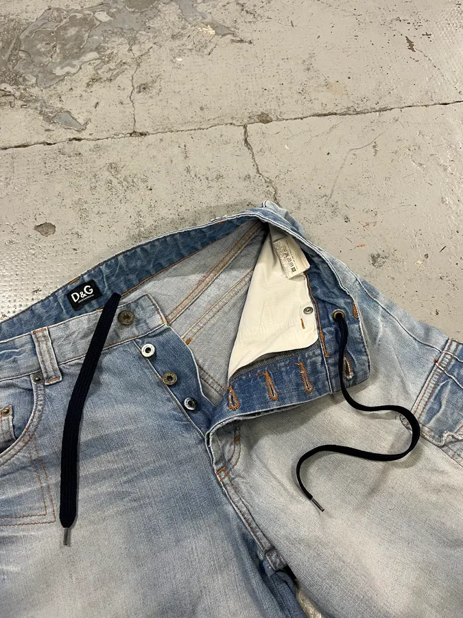 SS2006 Dolce & Gabbana Light Blue Denim Cargo Shorts - Image 11