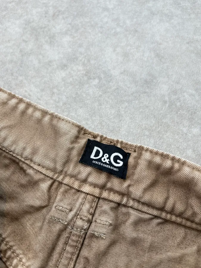SS2008 Dolce & Gabbana Beige Multi-Zip Shorts - Image 13