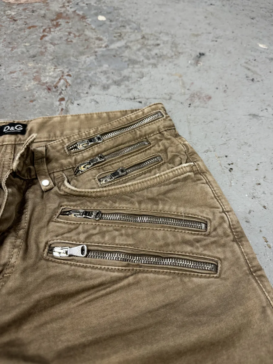 SS2008 Dolce & Gabbana Beige Multi Zips Shorts - Image 10