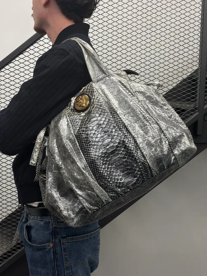 SS2008 Gucci Black & Silver Python Leather Tote Bag by Frida Giannini - Image 5