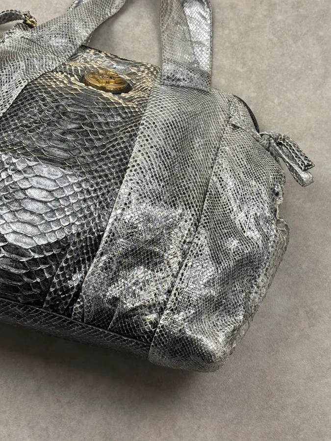 SS2008 Gucci Black & Silver Python Leather Tote Bag by Frida Giannini - Image 9