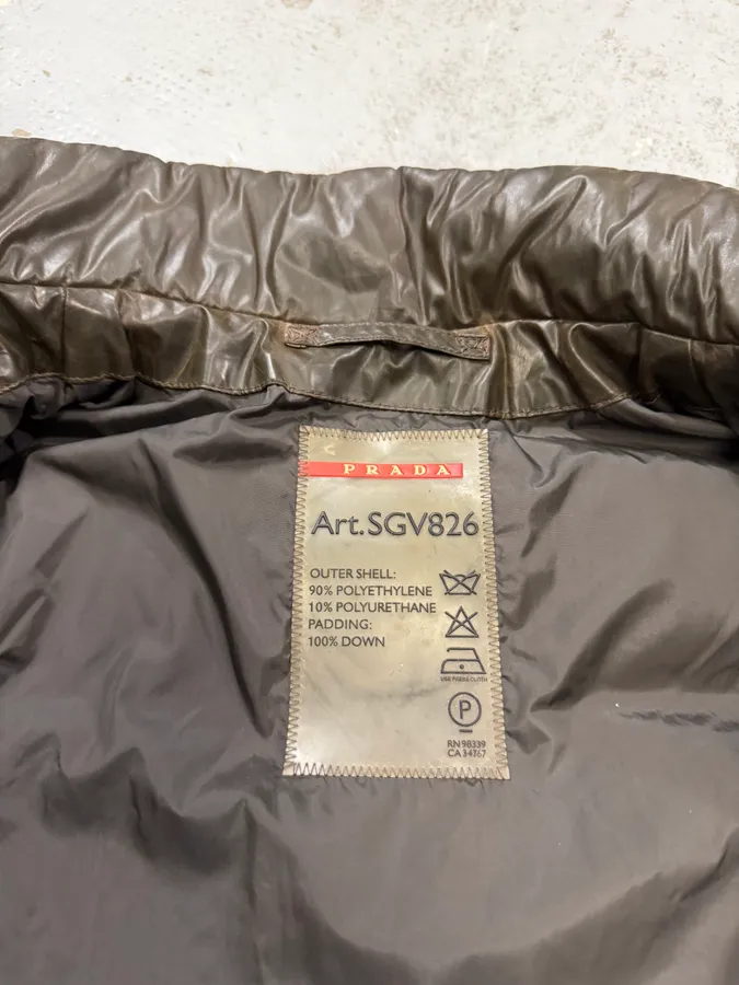 SS2008 Prada Brown Eroded Nylon Puffer Vest Jacket - Image 10