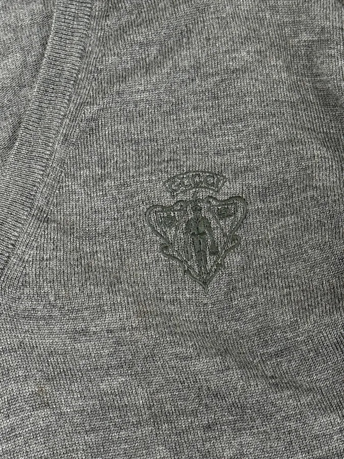 SS2009 Gucci Grey Embroidered Knight Logo V-Neck Sweater - Image 7