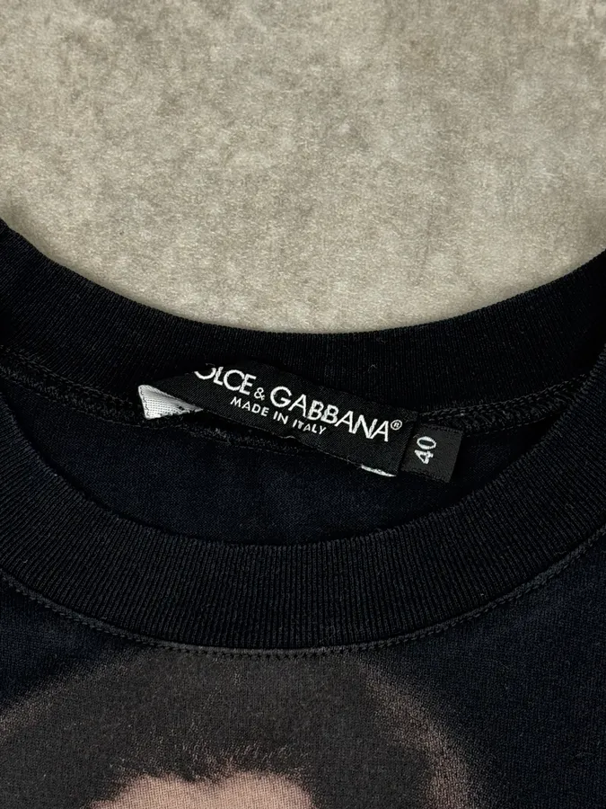 SS2010 Dolce & Gabbana Black Monica Bellucci T-Shirt - Image 9
