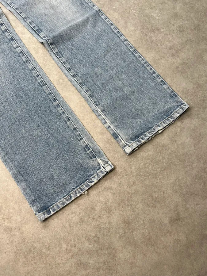 SS2010 Gucci Light Blue Denim Embroidered Jeans by Frida Giannini - Image 8