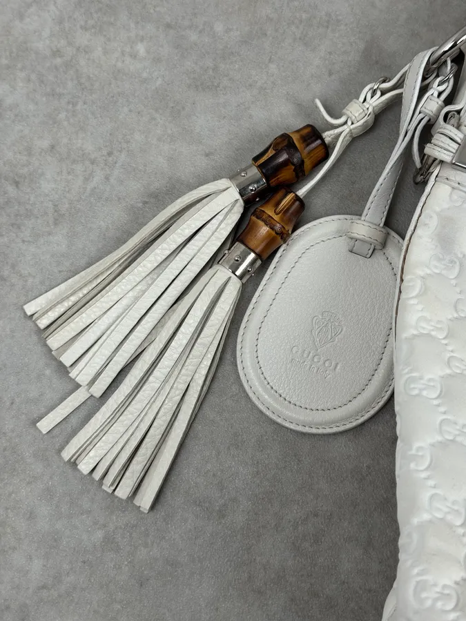 SS2010 Gucci Runway Techno Horsebit White Monogram Leather Large Bag by Frida Giannini - Image 7