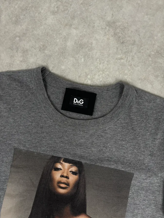 SS2011 Dolce & Gabbana Grey Naomi Campbell Photo T-Shirt - Image 4