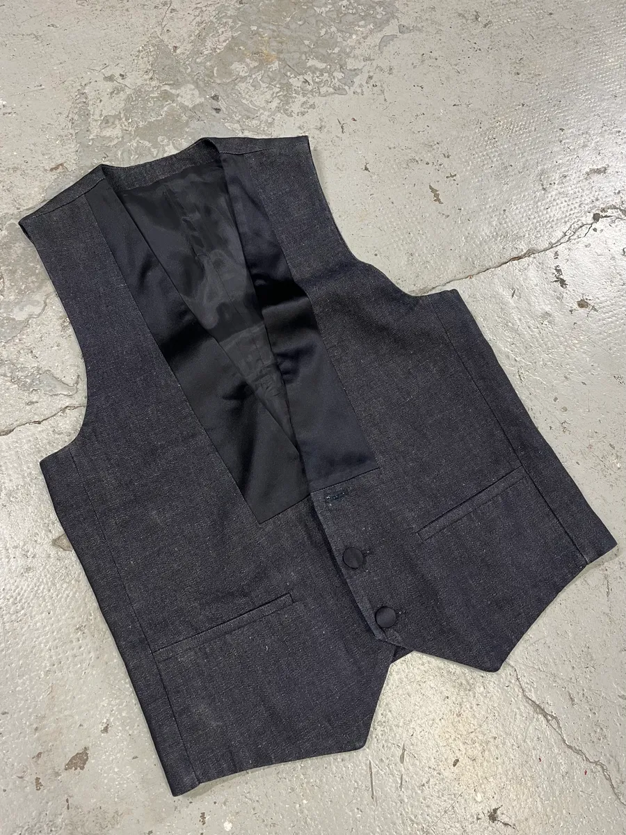 SS2011 Maison Margiela Grey Minimalist Pure Vest - Image 4