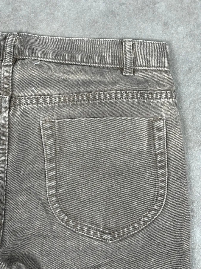 SS2012 Maison Margiela Beige Denim Signature Distressed Shorts - Image 11