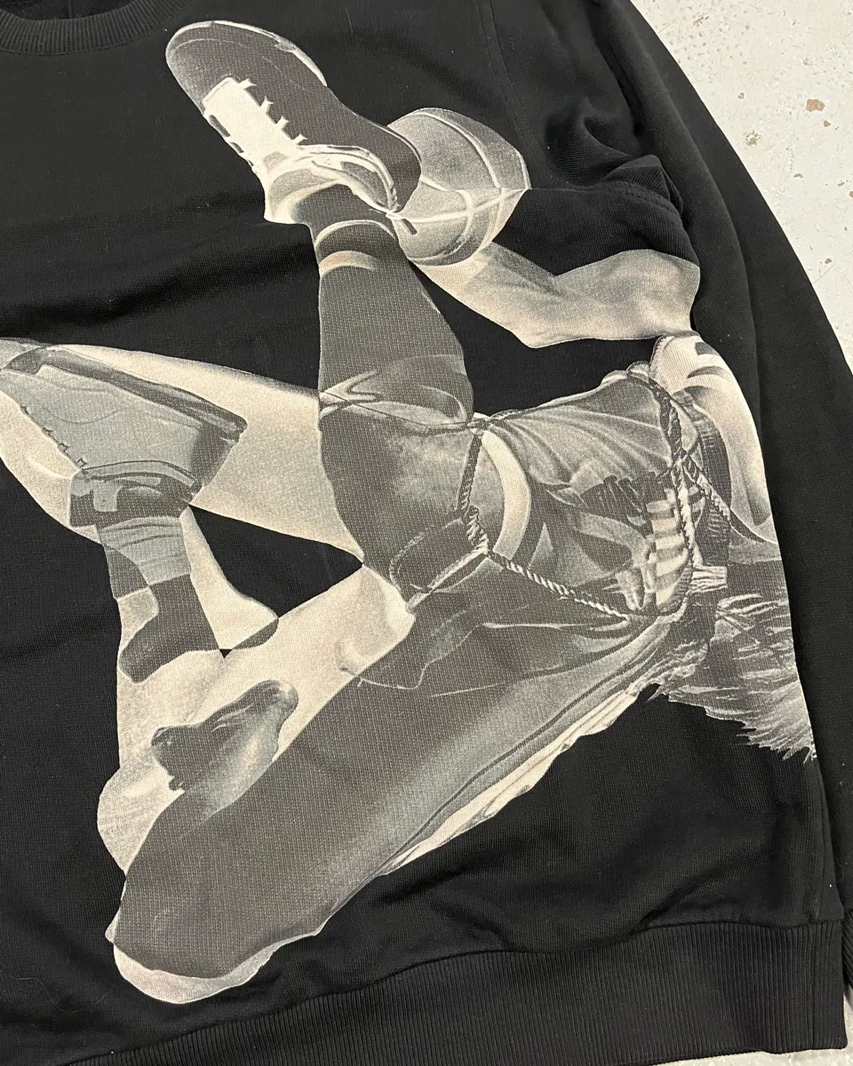 SS2015 Givenchy Black Graphic Swater by Riccardo Tisci - Image 6