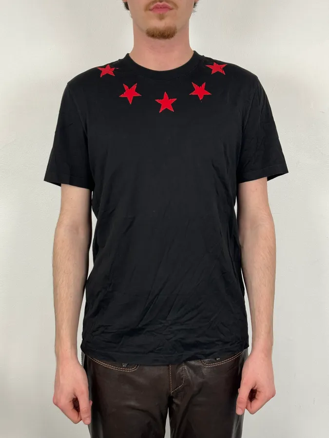 SS2015 Givenchy Black Red Stars T-Shirt by Riccardo Tisci - Image 2