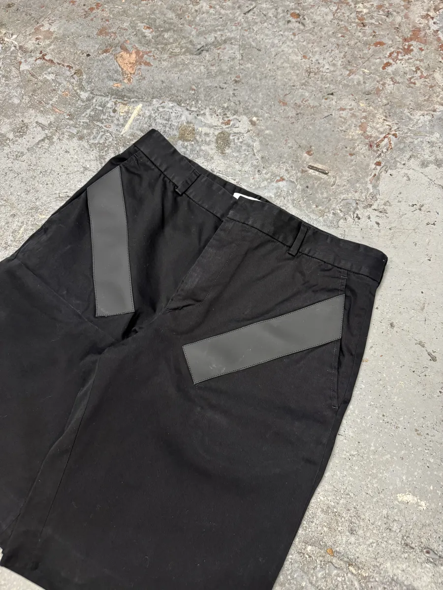 SS2015 Givenchy Black Shorts by Riccardo Tisci - Image 7