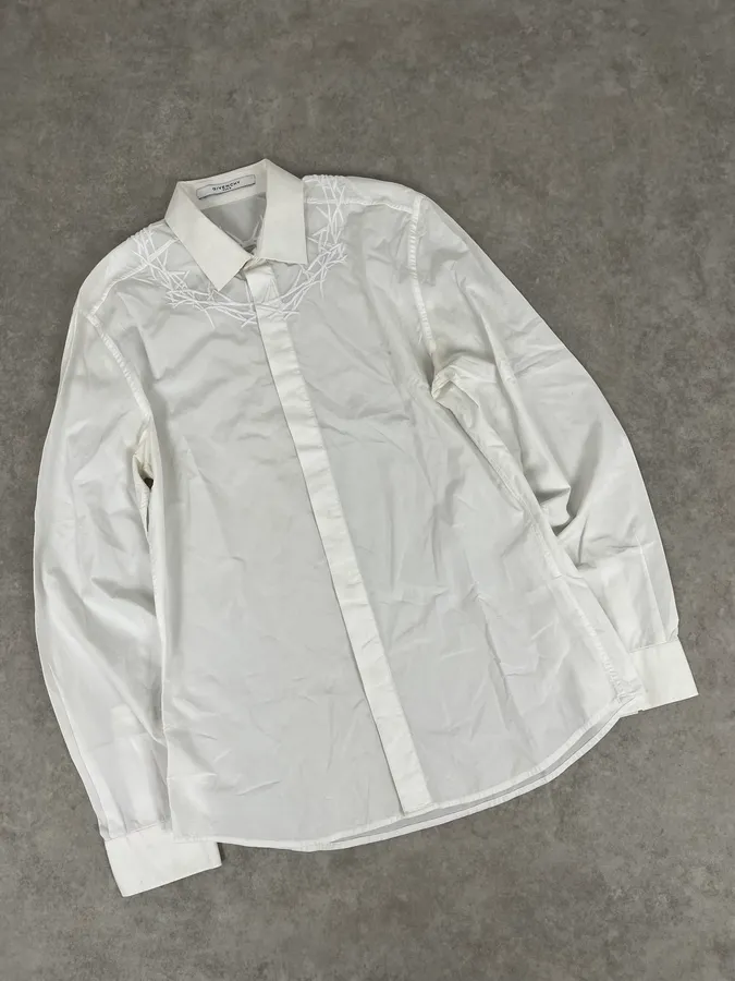 SS2015 Givenchy White Wooden Crown Shirt by Riccardo Tisci - Image 5