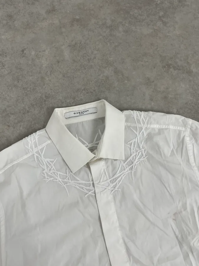 SS2015 Givenchy White Wooden Crown Shirt by Riccardo Tisci - Image 6
