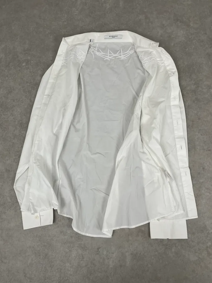 SS2015 Givenchy White Wooden Crown Shirt by Riccardo Tisci - Image 8