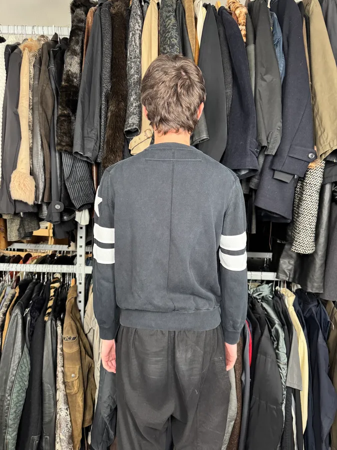 SS2016 Givenchy Black Stars Sweater by Riccardo Tisci - Image 4