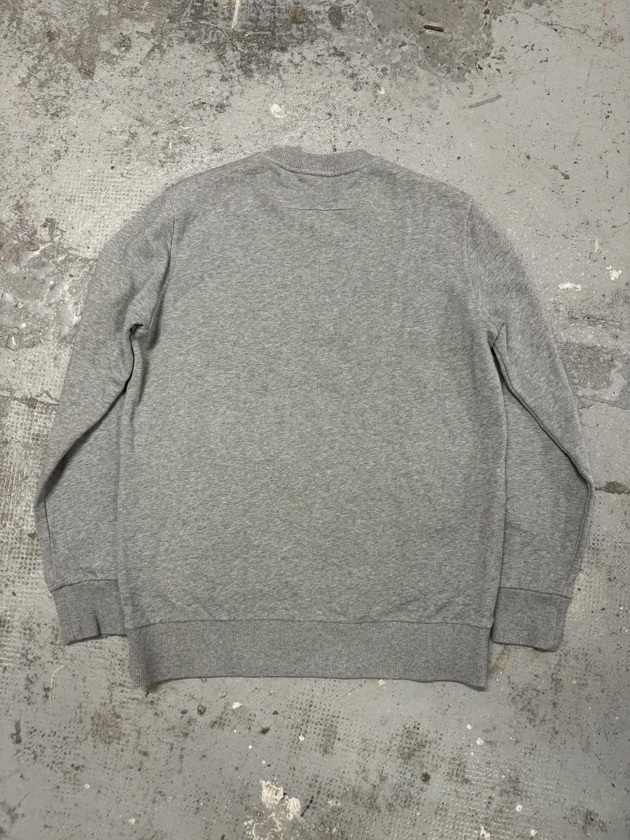 SS2016 Givenchy Monkeys Grey Star Sweater by Riccardo Tisci - Image 4