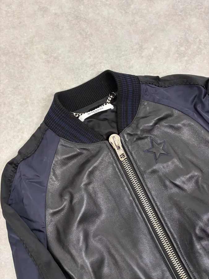 SS2017 Givenchy Navy Star Black Leather Bomber Jacket by Riccardo Tisci - Image 5
