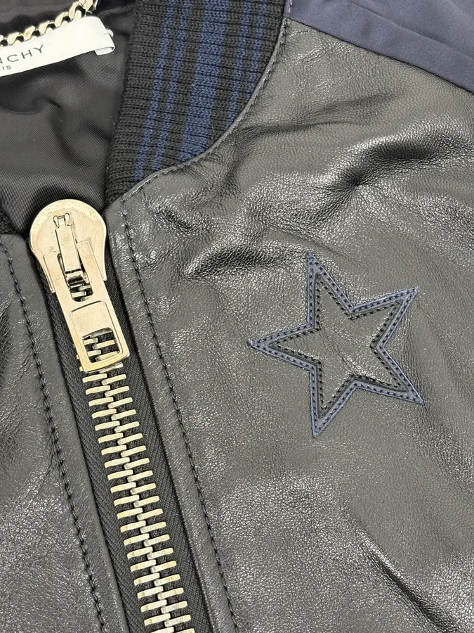 SS2017 Givenchy Navy Star Black Leather Bomber Jacket by Riccardo Tisci - Image 9