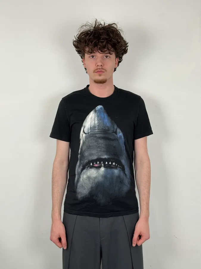 SS2017 Givenchy Shark Black T-Shirt by Riccardo Tisci - Image 2