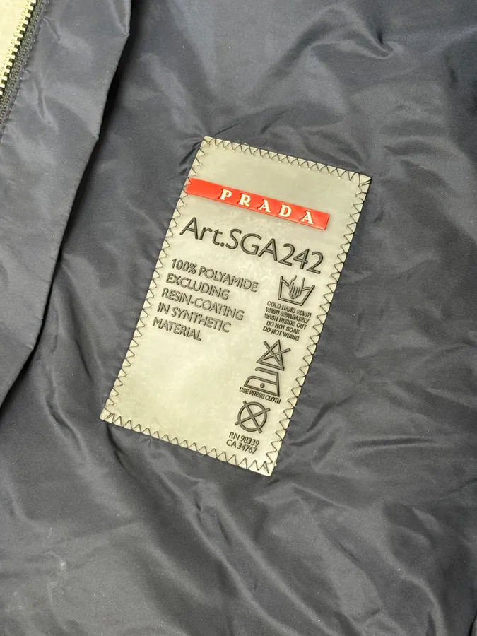 SS2017 Prada Navy Logo Shoulder Patch Windbreaker Jacket - Image 15