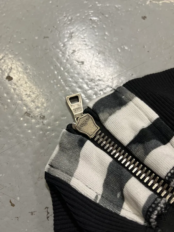 SS2018 Balmain USA Flag Black & White Striped Sweater - Image 11