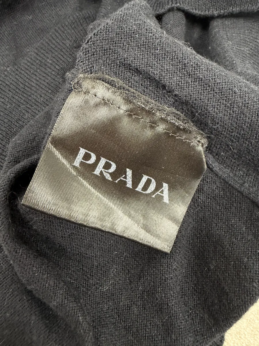 SS2018 Prada Navy Wool Sweater - Image 6