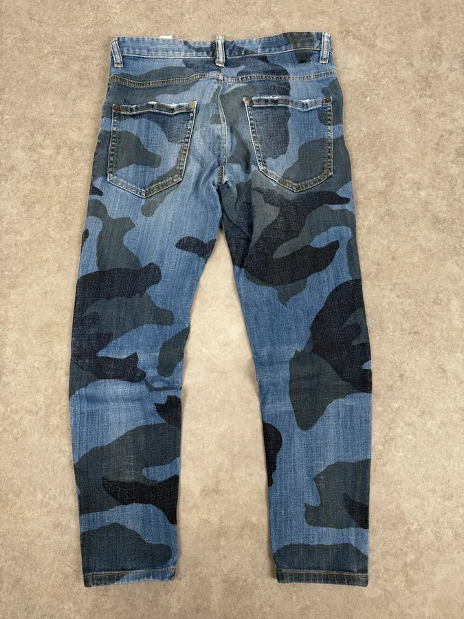 SS2019 DSquared2 Blue Camo Denim Jeans - Image 5