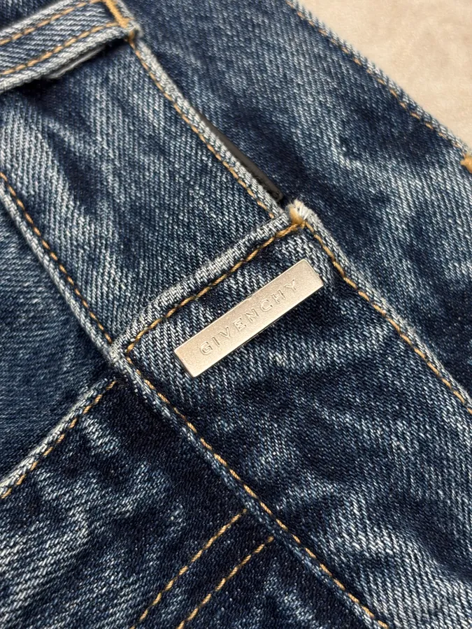 SS2022 Givenchy Loose Blue Denim Jeans - Image 10