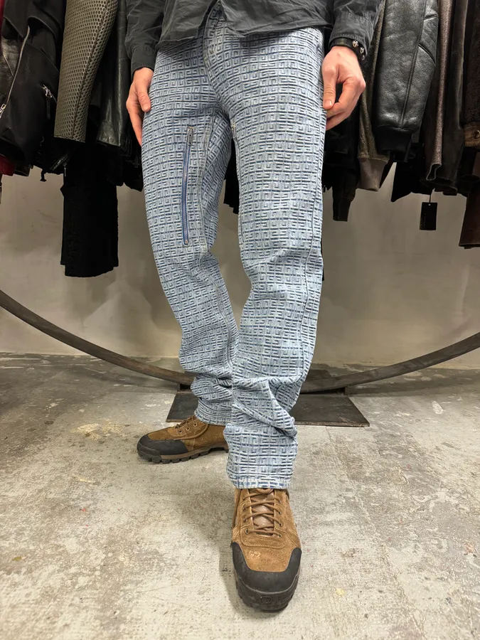 SS2023 Givenchy Blue Logo Denim Jeans - Image 2