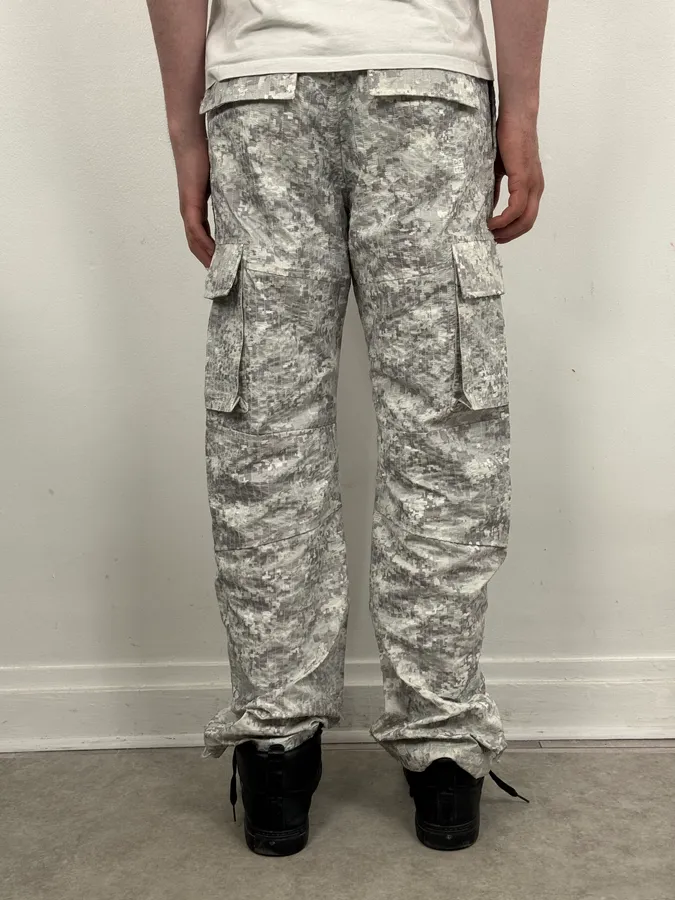SS2023 Givenchy Camo White Distressed Cargo Pants - Image 5