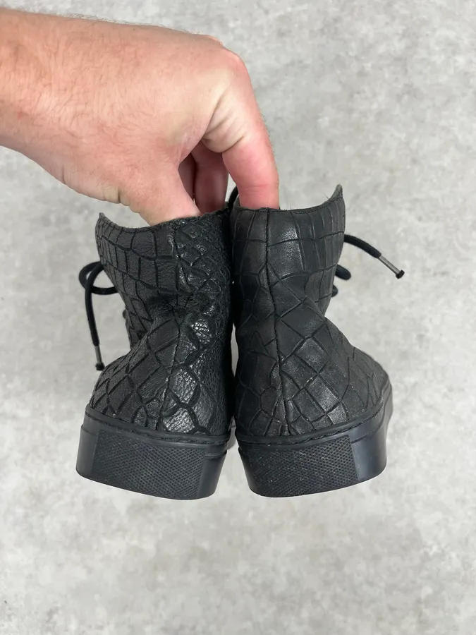 The Last Conspiracy Black Leather Crocodile Embossed High Sneakers - Image 5