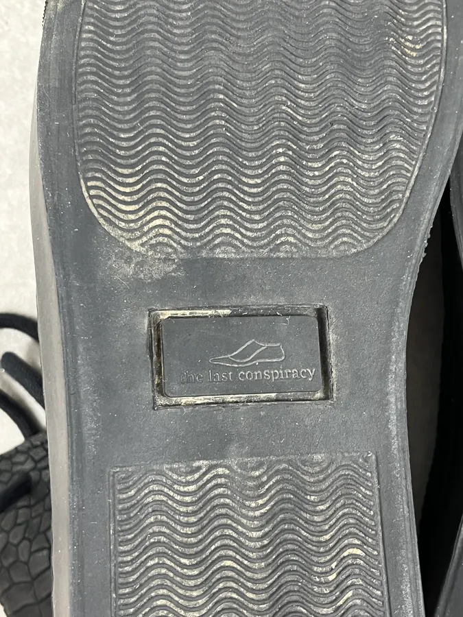 The Last Conspiracy Black Leather Crocodile Embossed High Sneakers - Image 9