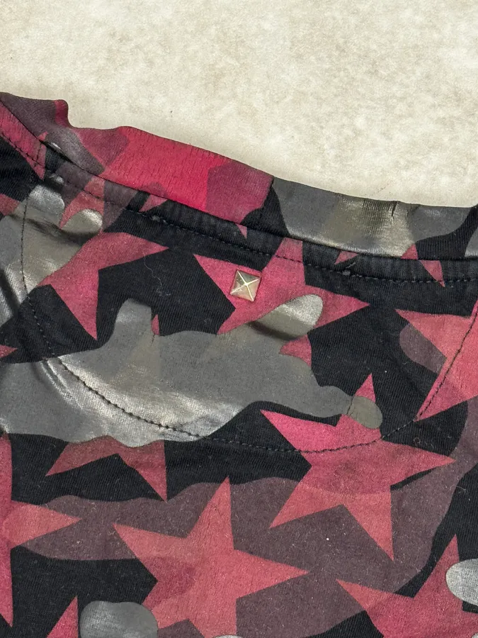 Valentino Black & Red Star Camo T-Shirt - Image 8