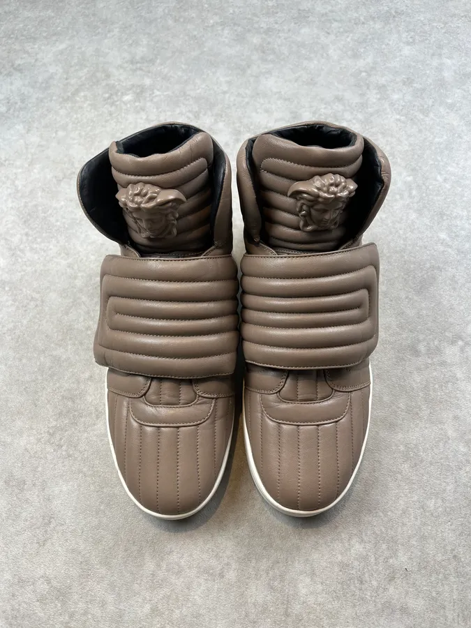 Versace Beige Leather Quilted High Sneakers - Image 5