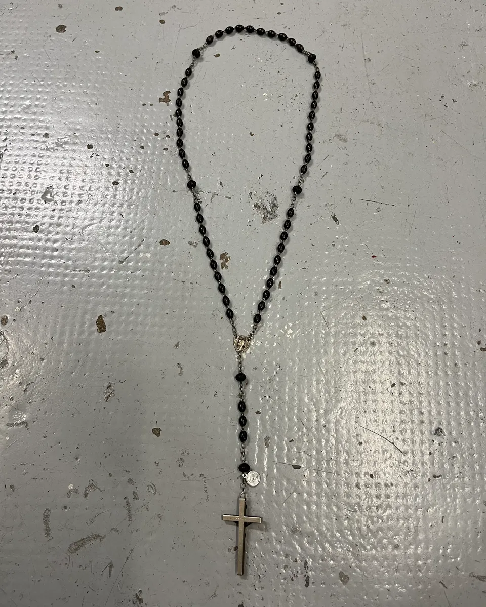 Vintage Black Beaded Metal Rosary Necklace - Image 5