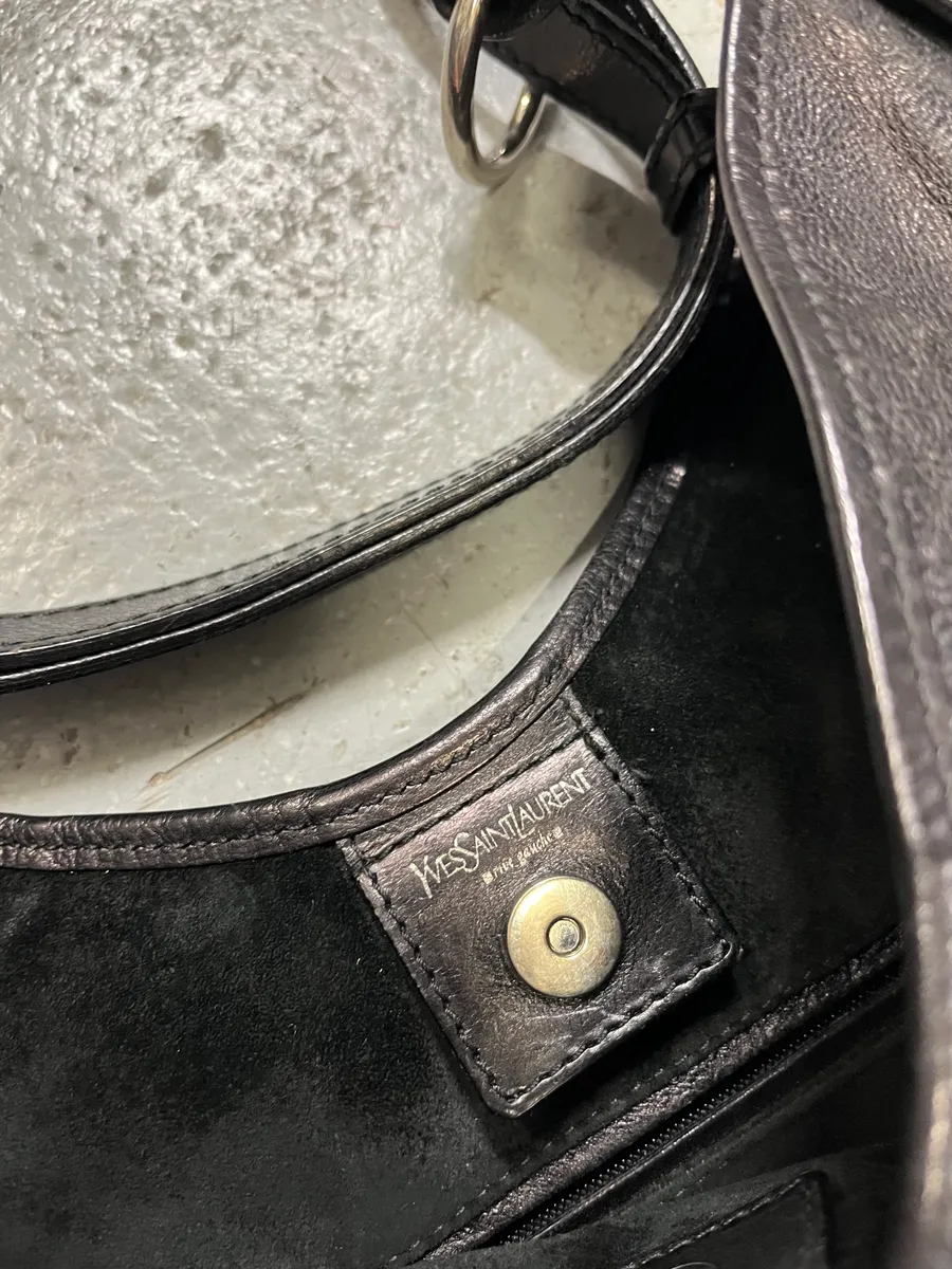 Yves Saint Laurent Mombasa Horn Black Leather Handle Bag - Image 9